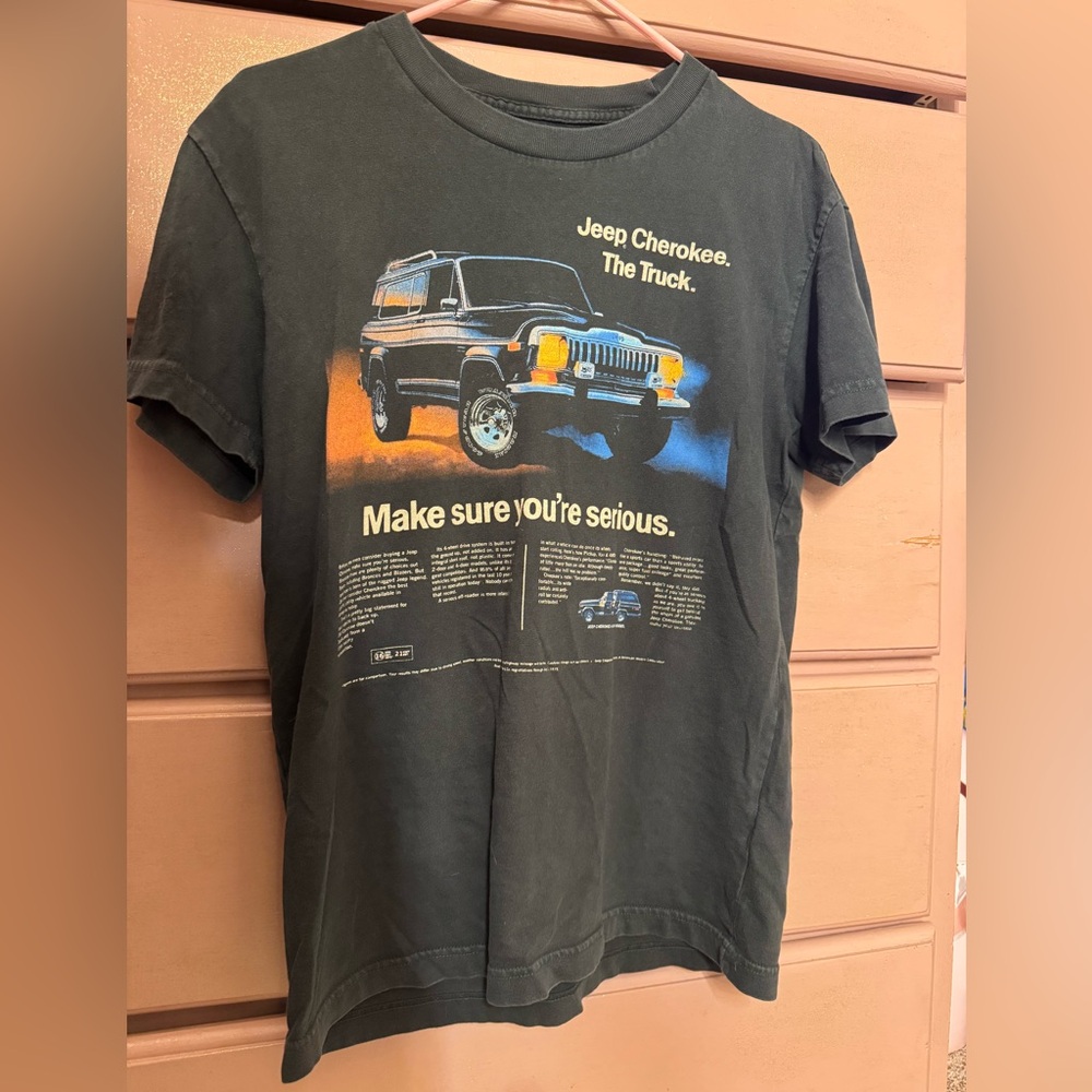Abercrombie & Fitch Jeep Cherokee Black Tee
